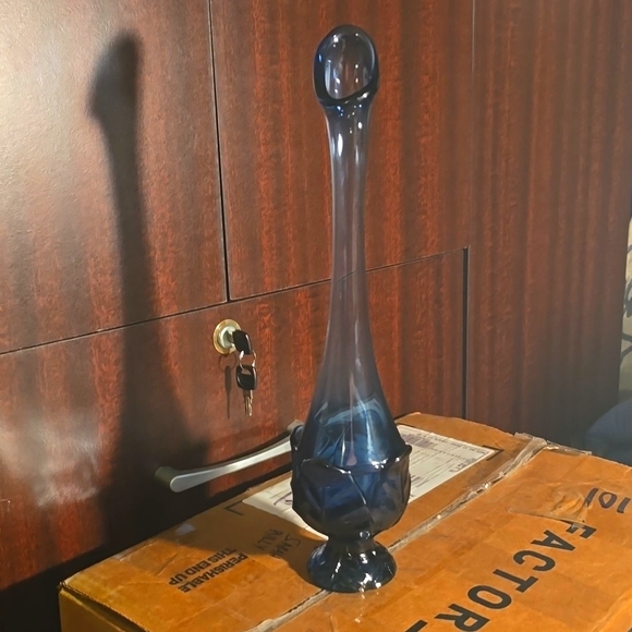 Viking - Rare - Charcoal Blue Leaf 13"H Swung Vase - Picture 6 of 8